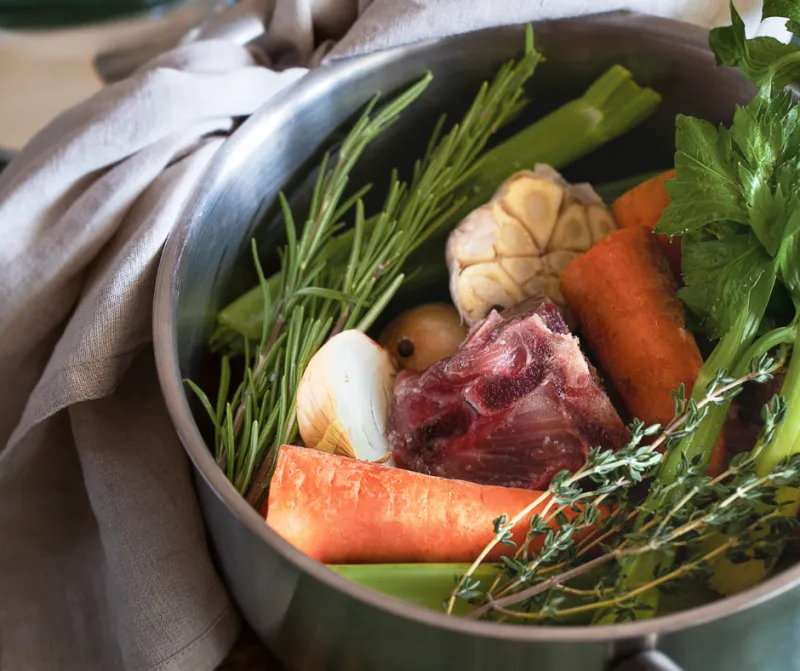 The Amazing Benefits of Bone Broth